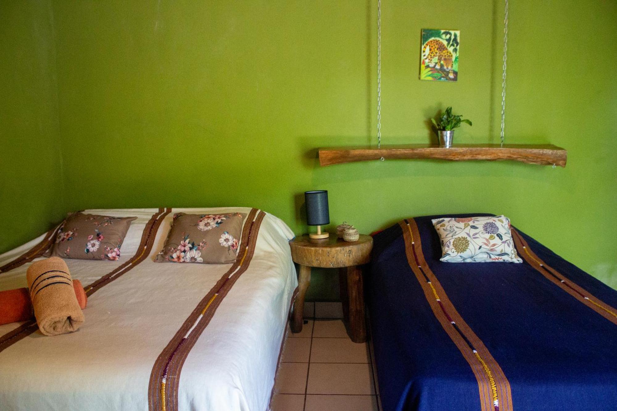 Alice Guesthouse El Remate Esterno foto