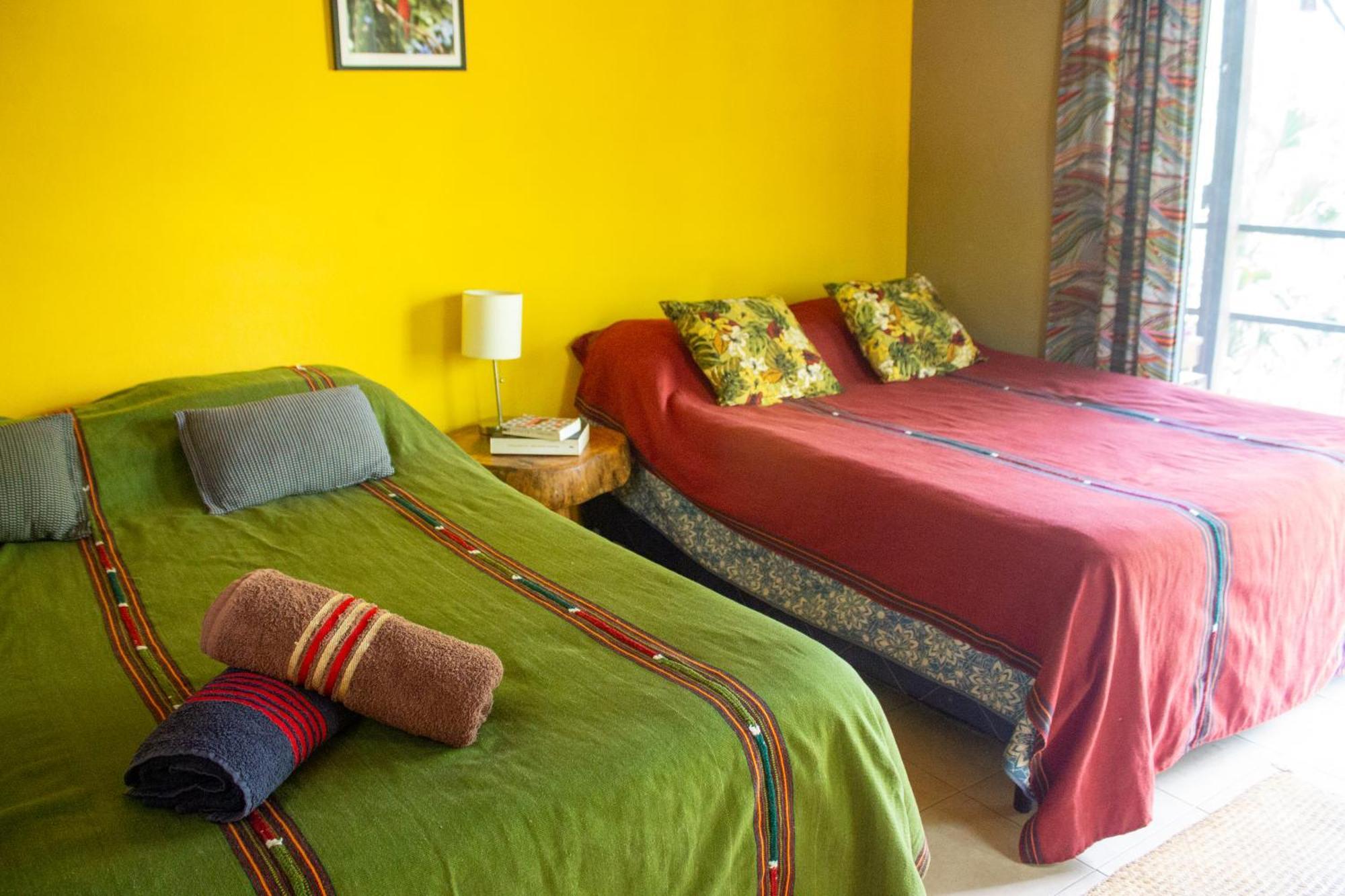Alice Guesthouse El Remate Esterno foto